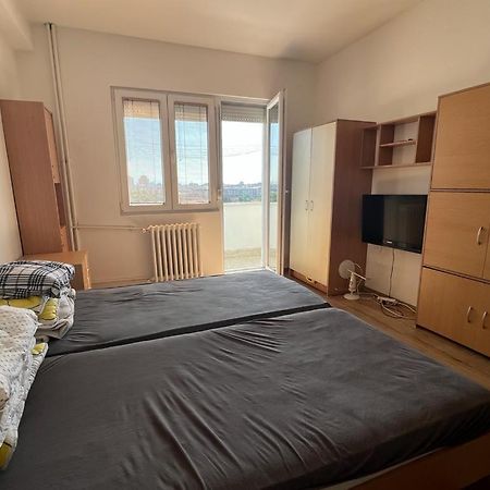 Vik Apartments Скопие Екстериор снимка